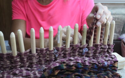 How to Make a Peg Loom – Homemade Rug Loom