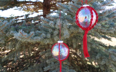 Quick Christmas Craft: Macrame Ornament