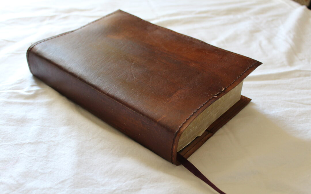 How to Make a Leather Bible Cover – Book Slip on Cover